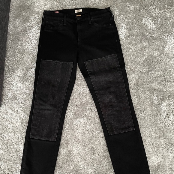 True Religions - Picture 1 of 3